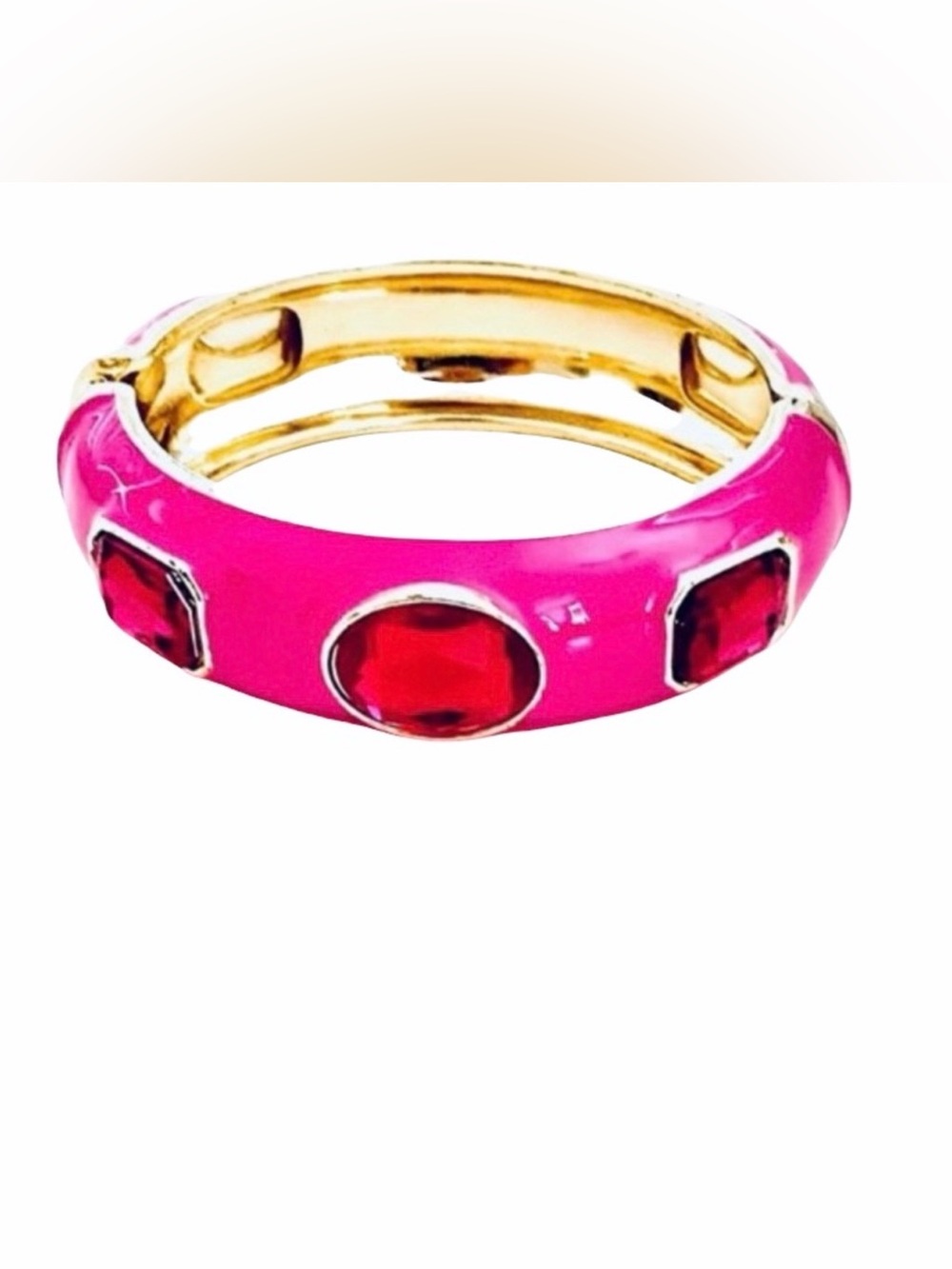 NWOT Pink Glass & Crystals Durable Bangle